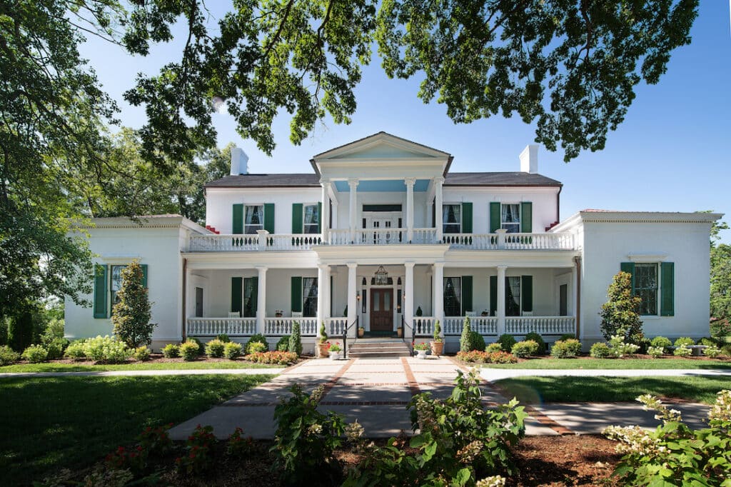 Boutique Hotels in Nashville, exterior of the Belle Air Mansion