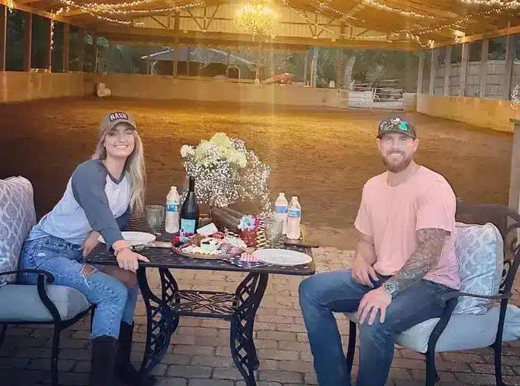 1126a821815dfa9d76ea0562286bb6be231ad595b1b43ec4